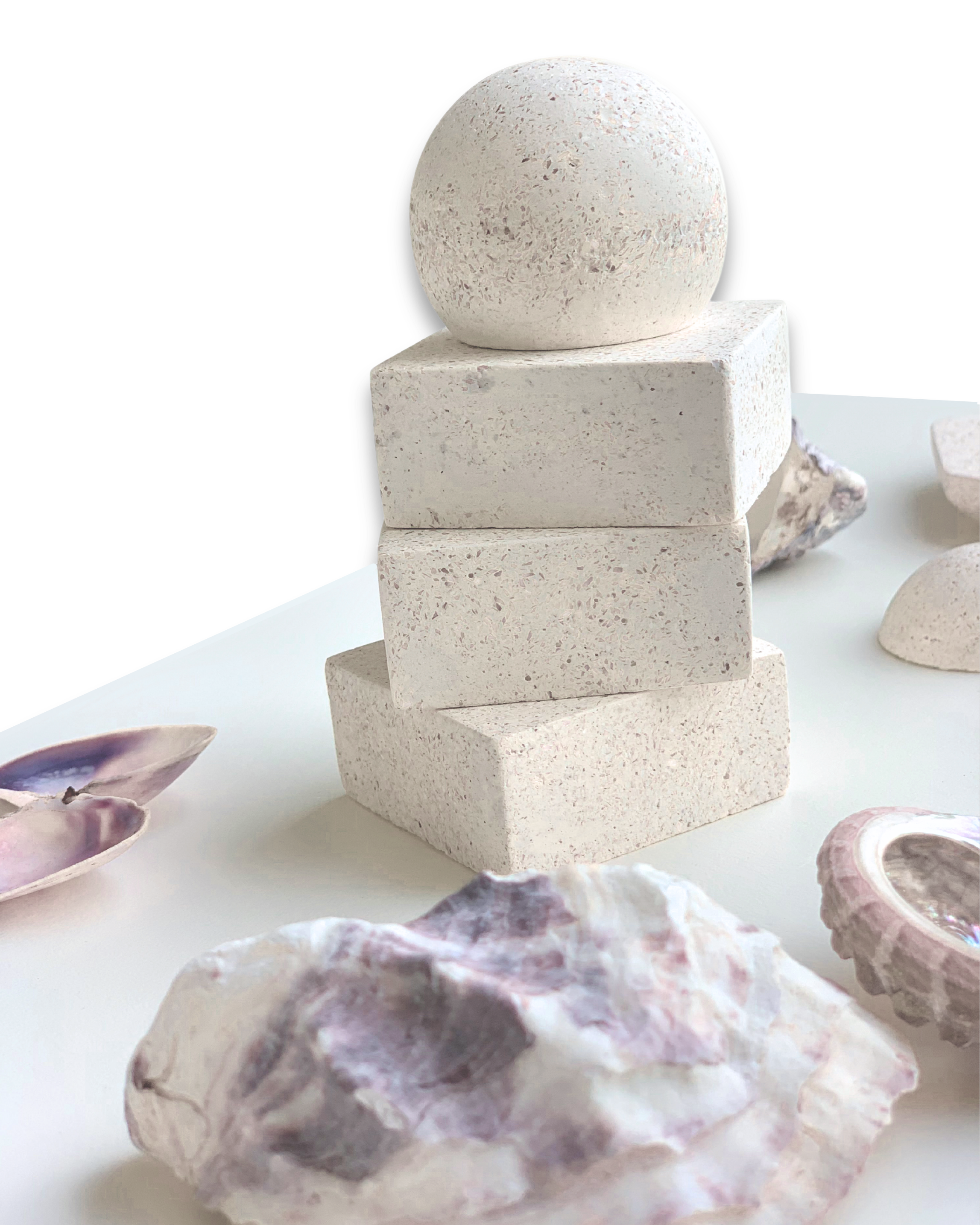 CASCARA STONES, COMPOSITION WITH SHELLS